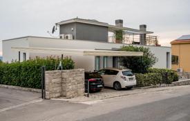 6-zimmer villa 255 m² in Kavač, Montenegro. 895 000 €