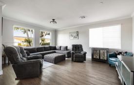 4-zimmer haus in der stadt 297 m² in Miami, Vereinigte Staaten. $970 000