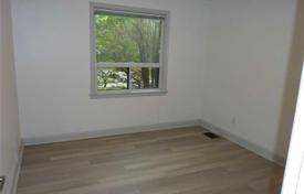 5-zimmer haus in der stadt in North York, Kanada. C$2 049 000