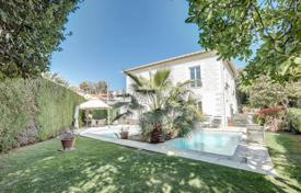 10-zimmer einfamilienhaus in Cannes, Frankreich. Price on request