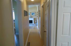 9-zimmer haus in der stadt in Scarborough, Kanada. C$1 548 000