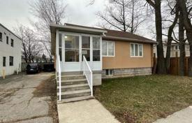 2-zimmer haus in der stadt in Etobicoke, Kanada. C$1 801 000