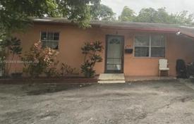 4-zimmer haus in der stadt 189 m² in Lauderdale Lakes, Vereinigte Staaten. $500 000