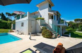 Villa – Antibes, Côte d'Azur, Frankreich. 7 500 €  pro Woche
