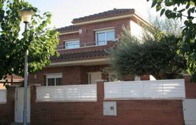 5-zimmer villa in Vendrell, Spanien. 2 750 €  pro Woche