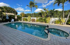Haus in der Stadt – Miami Lakes, Miami, Florida,  Vereinigte Staaten. $960 000