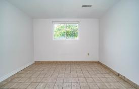 13-zimmer stadthaus in North York, Kanada. C$1 426 000