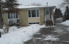 5-zimmer stadthaus in Scarborough, Kanada. C$1 041 000