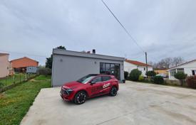3-zimmer haus in der stadt 350 m² in Pula, Kroatien. 790 000 €
