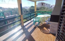 11-zimmer haus in der stadt 360 m² in Sibenik-Knin, Kroatien. 300 000 €