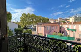 Einfamilienhaus – Cannes, Côte d'Azur, Frankreich. 750 000 €