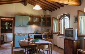 Villa – Bucine, Toskana, Italien. 1 290 000 €