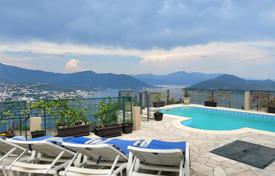 5-zimmer villa 213 m² in Igalo, Montenegro. 420 000 €