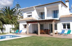 Villa – Malaga, Andalusien, Spanien. 2 600 €  pro Woche