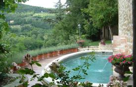 4-zimmer wohnung 291 m² in Cetona, Italien. 990 000 €