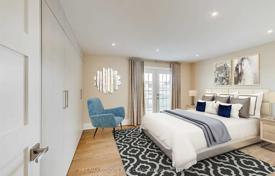 13-zimmer haus in der stadt in Etobicoke, Kanada. C$2 473 000