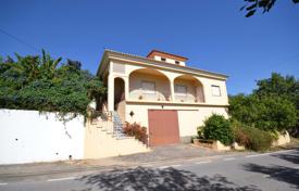 4-zimmer villa 240 m² in Loule, Portugal. 550 000 €