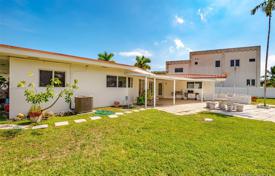 Einfamilienhaus – North Miami, Florida, Vereinigte Staaten. $900 000