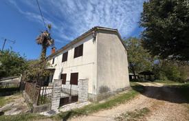 5-zimmer haus in der stadt 250 m² in Gračišće, Kroatien. 150 000 €