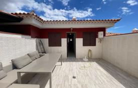 4-zimmer einfamilienhaus 154 m² in Costa Adeje, Spanien. 550 000 €