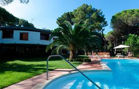 Villa – Punta Ala, Toskana, Italien. 10 600 €  pro Woche