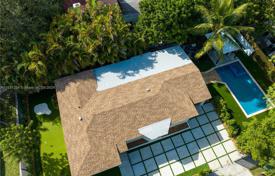 4-zimmer haus in der stadt in Miami, Vereinigte Staaten. $2 435 000