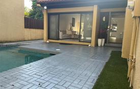 2-zimmer haus in der stadt 197 m² in Miami, Vereinigte Staaten. $650 000