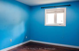 10-zimmer stadthaus in North York, Kanada. C$1 487 000