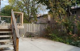 7-zimmer stadthaus in North York, Kanada. C$1 688 000