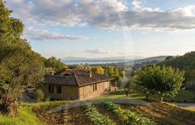 5-zimmer villa 500 m² in Tuoro Sul Trasimeno, Italien. 900 000 €