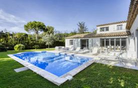 5-zimmer villa in Saint-Tropez, Frankreich. 25 000 €  pro Woche