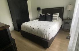 8-zimmer haus in der stadt in Etobicoke, Kanada. C$1 895 000