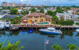 Villa – Fort Lauderdale, Florida, Vereinigte Staaten. 2 306 000 €