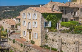 8-zimmer stadthaus in Murs (Provence - Alpes - Cote d'Azur), Frankreich. 1 000 000 €