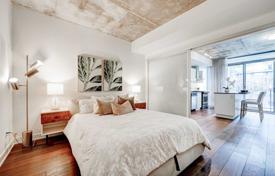 1-zimmer wohnung in Bathurst Street, Kanada. C$899 000