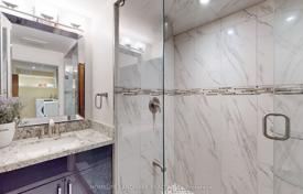 6-zimmer haus in der stadt in Etobicoke, Kanada. C$1 345 000