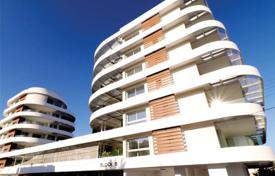 Wohnung – Larnaca Stadt, Larnaka, Zypern. From $730 000