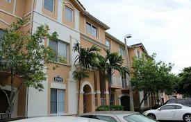 2-zimmer appartements in eigentumswohnungen 96 m² in Hialeah, Vereinigte Staaten. $322 000