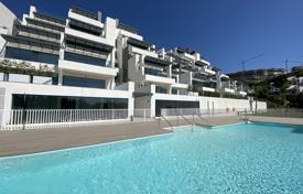 Wohnung – Benahavis, Andalusien, Spanien. 571 000 €
