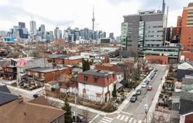 10-zimmer stadthaus in Old Toronto, Kanada. C$1 290 000
