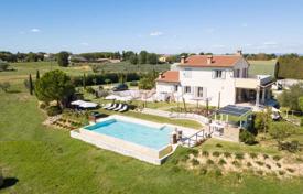 11-zimmer villa in Cortona, Italien. 1 350 000 €