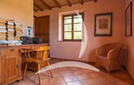 4-zimmer villa 220 m² in Panicale, Italien. 730 000 €