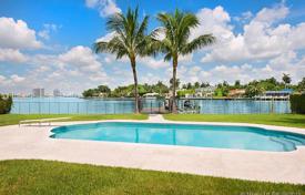 Villa – Miami Beach, Florida, Vereinigte Staaten. $8 900 000