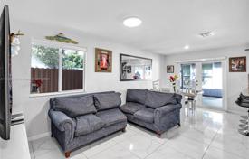 3-zimmer haus in der stadt 124 m² in Miami, Vereinigte Staaten. $500 000