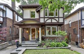 Haus in der Stadt – York, Toronto, Ontario,  Kanada. C$2 066 000