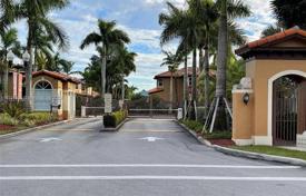 Haus in der Stadt – West End, Miami, Florida,  Vereinigte Staaten. $785 000