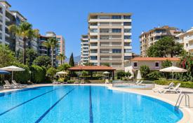 4-zimmer wohnung 200 m² in Konyaalti, Türkei. 75 241 000 TRY