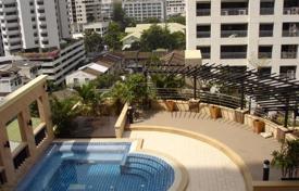 2-zimmer appartements in eigentumswohnungen in Watthana, Thailand. $360 000