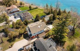 12-zimmer haus in der stadt in Scarborough, Kanada. C$2 457 000
