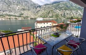 3-zimmer wohnung 110 m² in Kotor city, Montenegro. 300 000 €